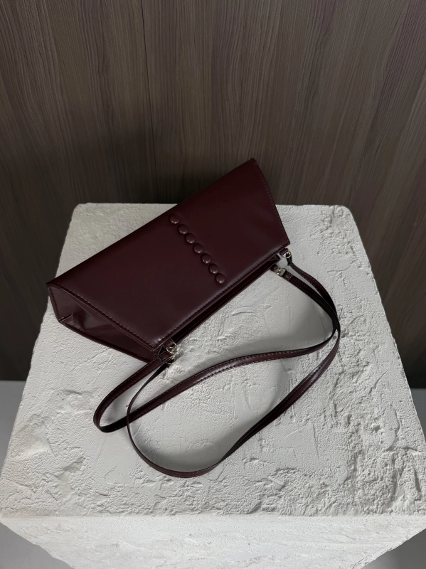 MALENA BAG BURGUNDY IN GOLD